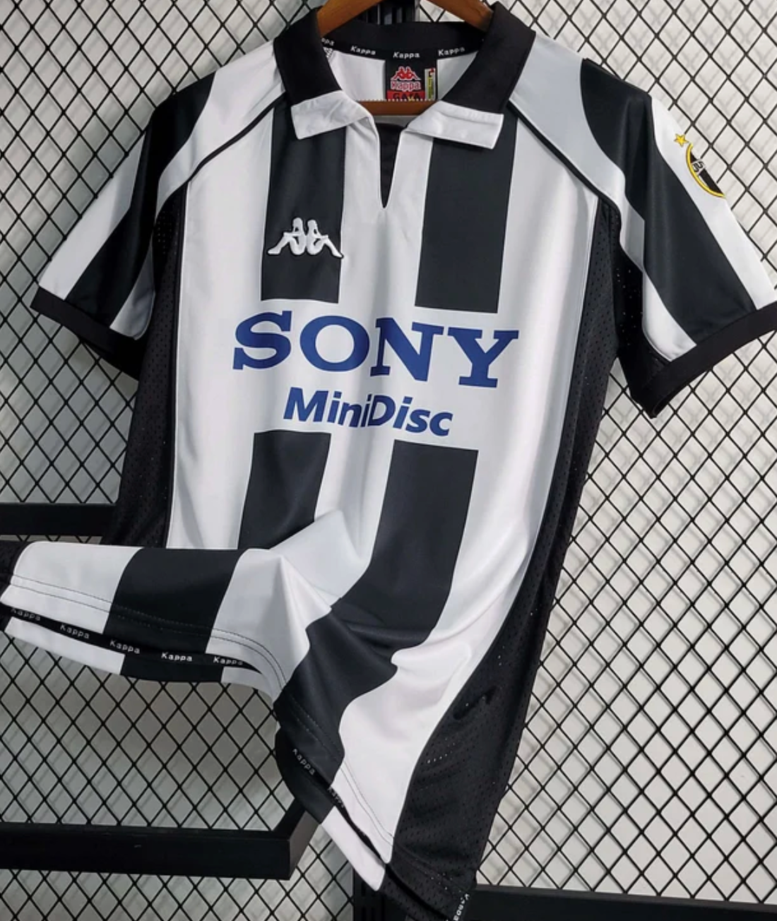 Juventus 1997-98 Home Retro Jersey | Classic 90s Bianconeri