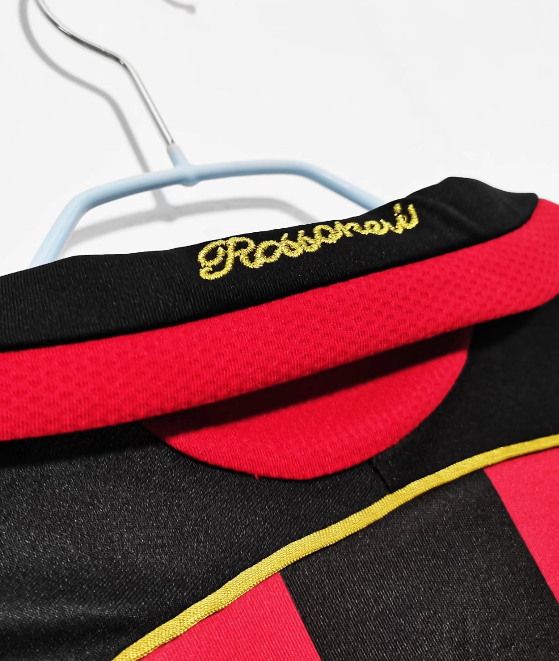 AC Milan Retro 06/07 Home Jersey