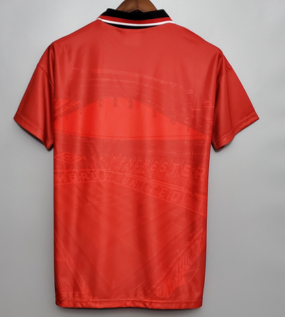 Manchester United 1995/96 Retro Jersey – Classic Sharp Kit