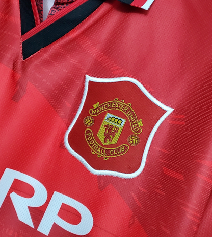 Manchester United 1995/96 Retro Jersey – Classic Sharp Kit