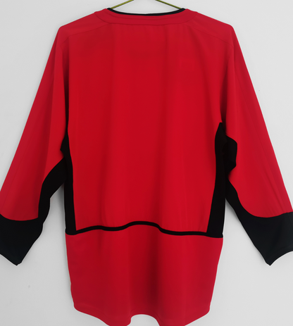 Manchester United 2002/03 Long Sleeve Retro Jersey – Vodafone Classic Kit