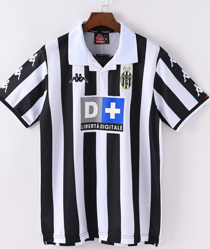 Juventus 1999-00 Home Retro Jersey | Classic Turn-of-the-Millennium Bianconeri Shirt