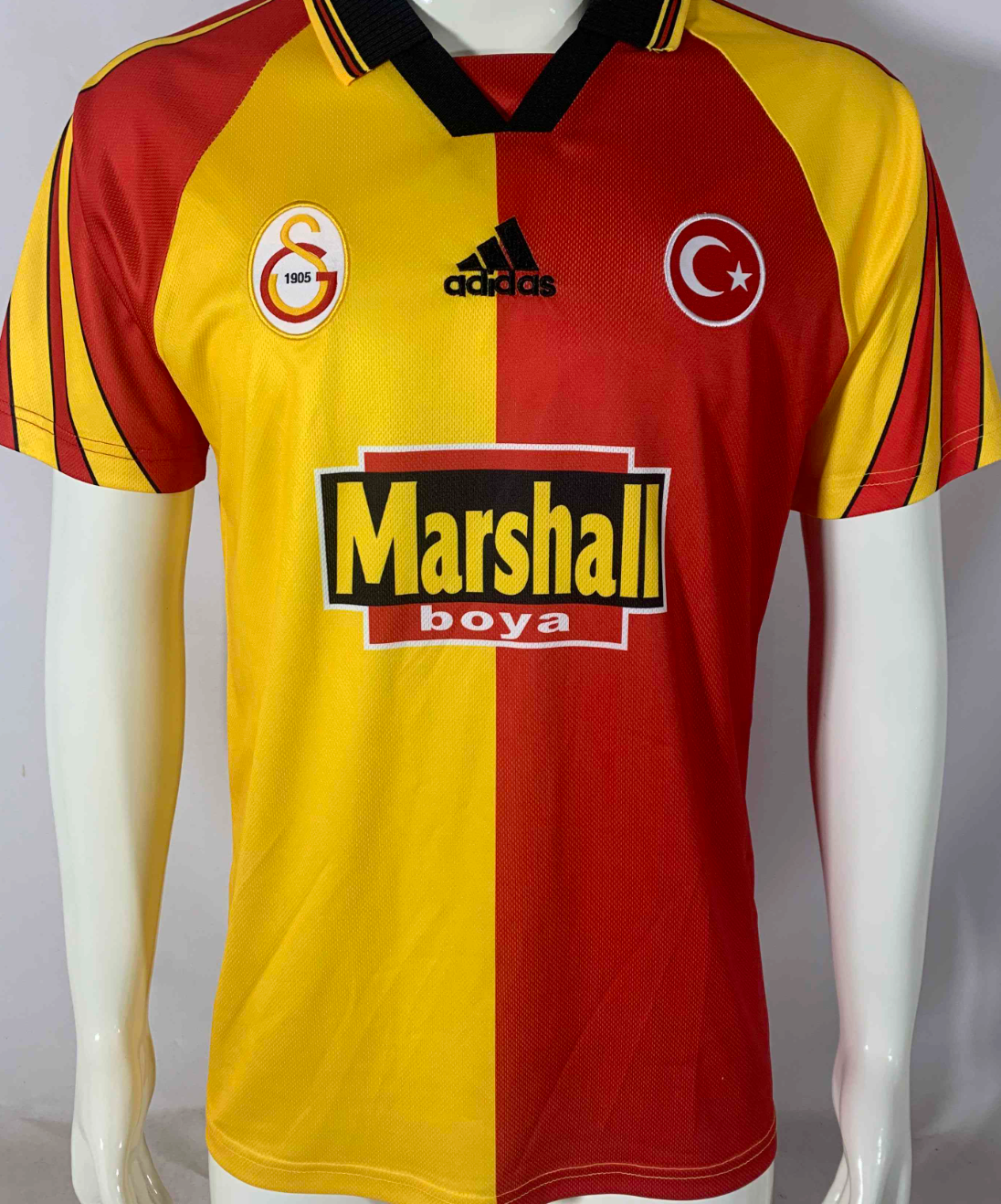 Galatasaray 1998/1999 Home Jersey – Retro Classic Football Shirt | Pre-UEFA Cup Champions Era