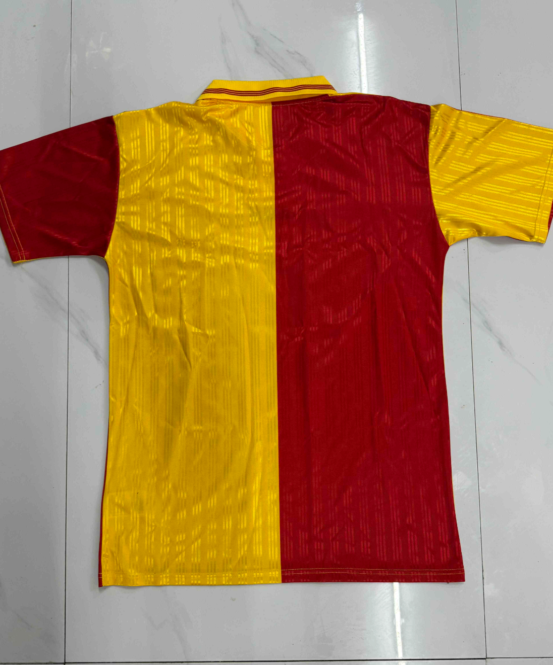 Galatasaray 1996/1997 Home Jersey – Retro Football Shirt